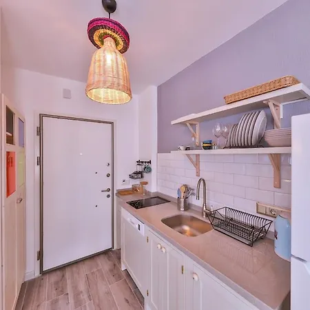 50 Meters To The Long Bazaar In Lavantakas 1 Square Kaş