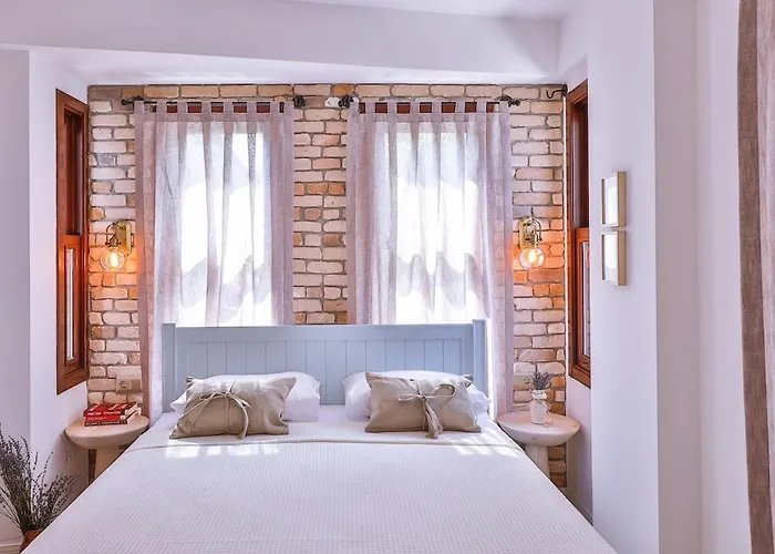 50 Meters To The Long Bazaar In Lavantakas 1 Square شقة