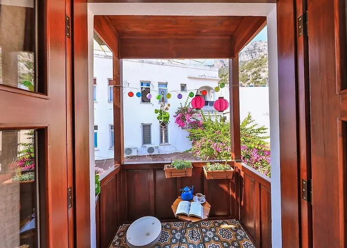 50 Meters To The Long Bazaar In Lavantakas 1 Square *